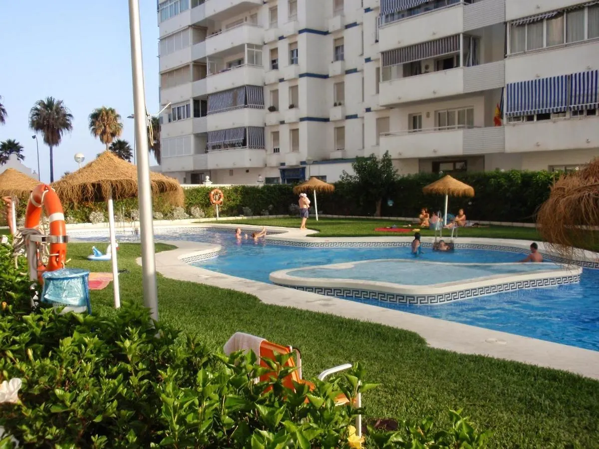 1ª Linea De Playa, 2 Dormitorios, Plaza De Garaje Benalmadena Spain